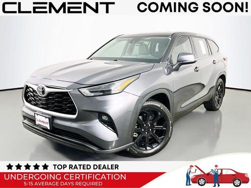 Moon Dust 2023 Toyota Highlander LE