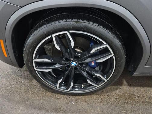 Black Sapphire Metallic 2023 BMW X4 M40i