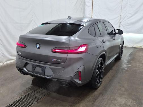 Black Sapphire Metallic 2023 BMW X4 M40i