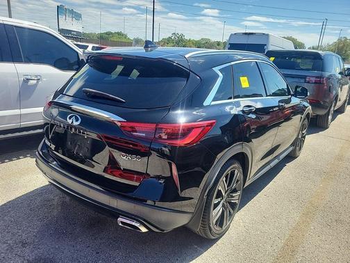 Black Obsidian 2021 INFINITI QX50 Luxe