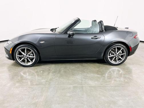 Machine Gray Metallic 2022 Mazda MX-5 Miata Grand Touring