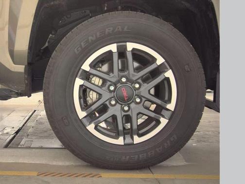 2025 Toyota Tacoma TRD Sport