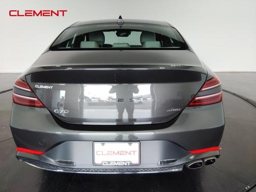 2023 Genesis G70 2.0T