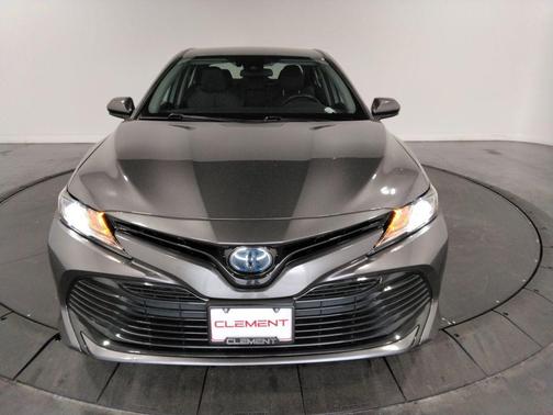 2020 Toyota Camry Hybrid LE