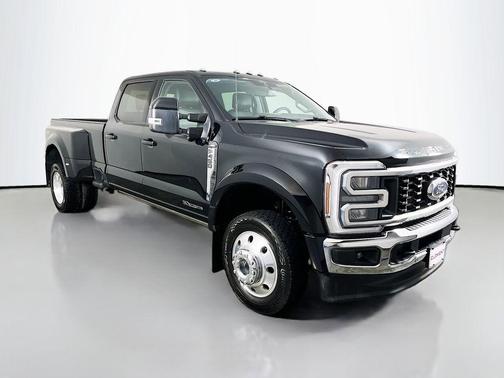 Agate Black Metallic 2025 Ford F-450 Lariat
