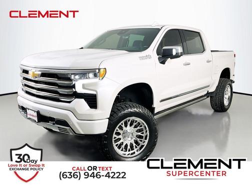 Iridescent Pearl Tricoat 2022 Chevrolet Silverado 1500 High Country