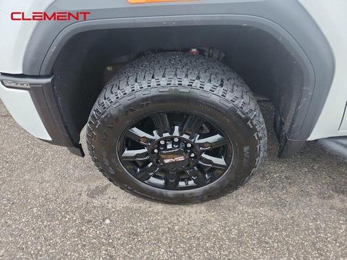 2025 GMC Sierra 2500 AT4