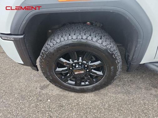 2025 GMC Sierra 2500 AT4