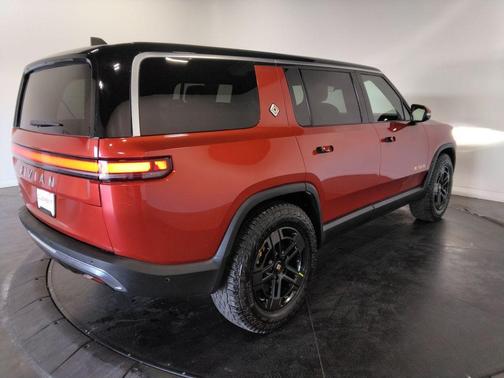2023 Rivian R1S Launch Edition