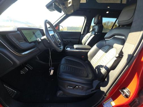 2023 Rivian R1S Launch Edition