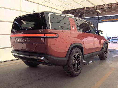 2023 Rivian R1S Launch Edition