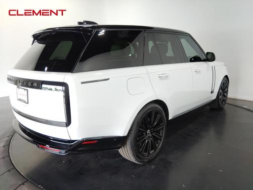 2025 Land Rover Range Rover P550e Autobiography