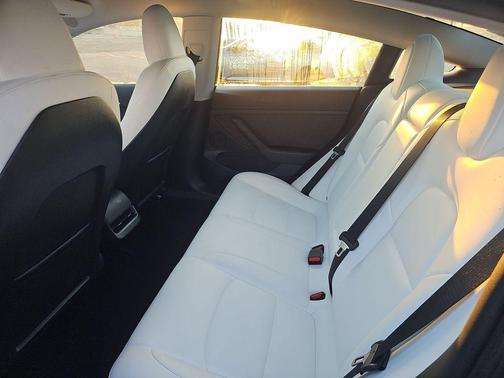 Midnight Silver Metallic 2023 Tesla Model 3 Base
