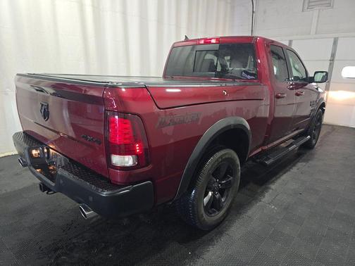 Delmonico Red Pearlcoat 2019 RAM 1500 Classic Warlock