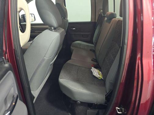 Delmonico Red Pearlcoat 2019 RAM 1500 Classic Warlock