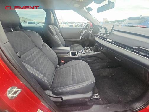 2023 Mitsubishi Outlander SE
