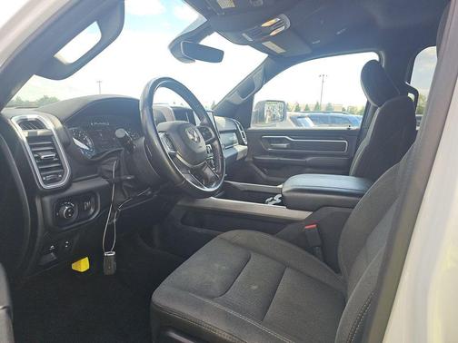 Bright White Clearcoat 2021 RAM 1500 Big Horn