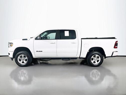 Bright White Clearcoat 2021 RAM 1500 Big Horn