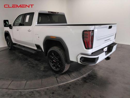 2025 GMC Sierra 2500 AT4