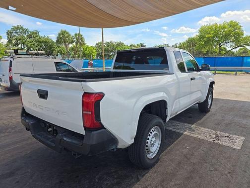 Ice 2024 Toyota Tacoma SR