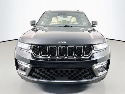 Diamond Black 2022 Jeep Grand Cherokee 4xe Base