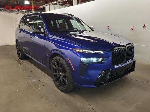 2023 BMW X7 M60i