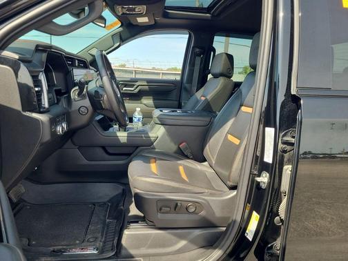 Onyx Black 2022 GMC Sierra 1500 AT4