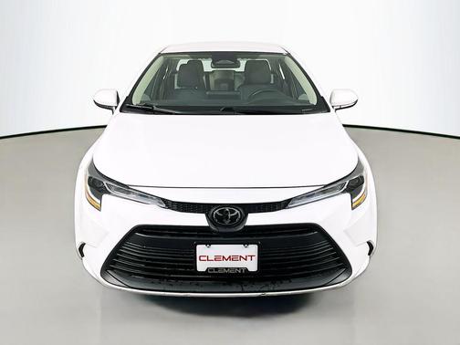 Ice 2025 Toyota Corolla LE