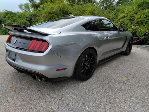 2020 Ford Shelby GT350 Base