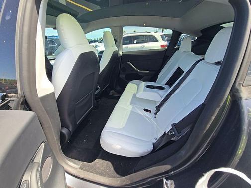 Midnight Silver Metallic 2023 Tesla Model Y Long Range