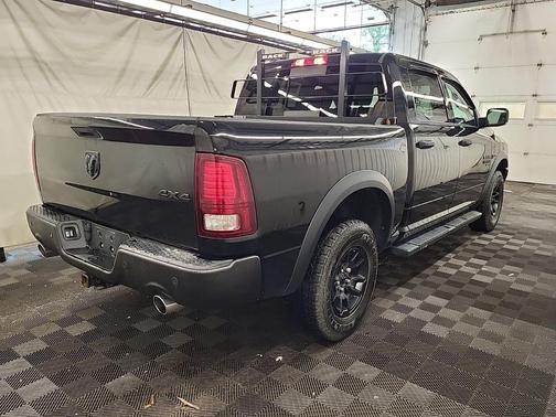 Diamond Black 2021 RAM 1500 Classic SLT