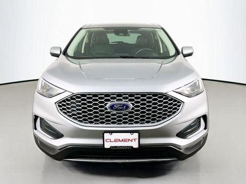 Silver Metallic 2024 Ford Edge SEL