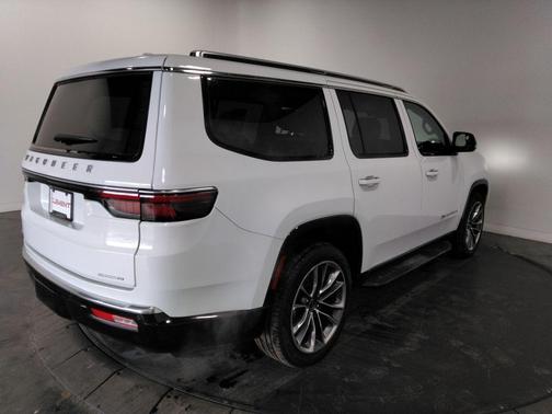 2023 Jeep Wagoneer Series II