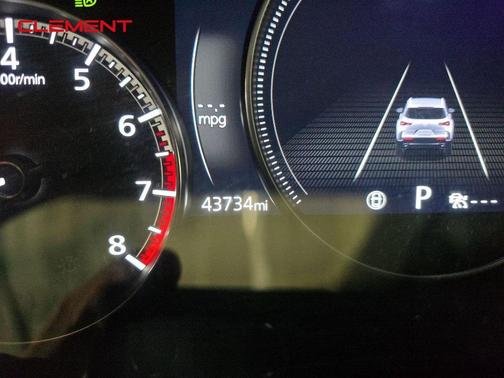 2024 Mazda CX-50 2.5 S Preferred Package