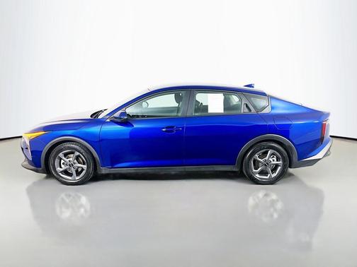 Deep Sea Blue 2025 Kia K4