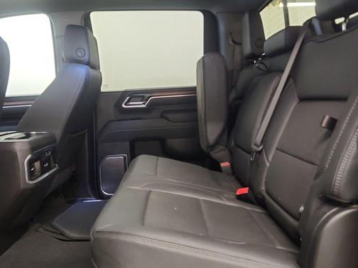 Summit White 2025 GMC Sierra 3500 Denali