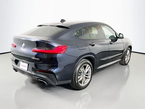 Carbon Black Metallic 2021 BMW X4 M40i