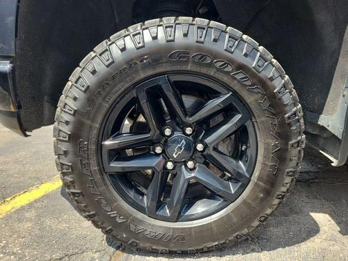 Shadow Gray Metallic 2021 Chevrolet Silverado 1500 LT Trail Boss