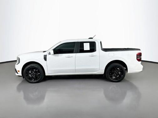 Oxford White 2025 Ford Maverick Lobo Standard