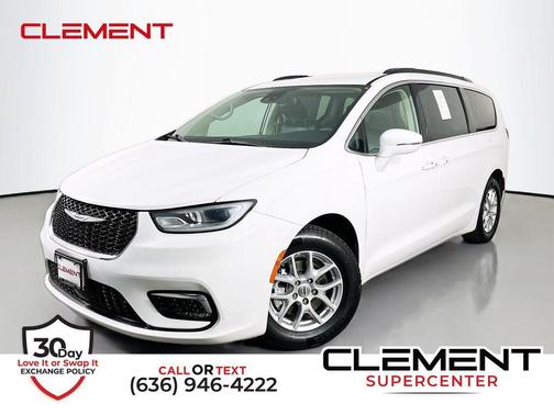 Bright White Clearcoat 2022 Chrysler Pacifica Touring-L