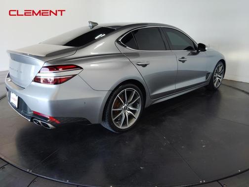 2022 Genesis G70 2.0T