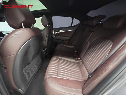 2022 Genesis G70 2.0T