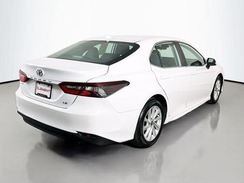 Ice 2024 Toyota Camry LE