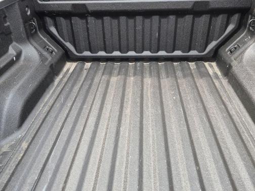 Sterling 2024 GMC Canyon Elevation