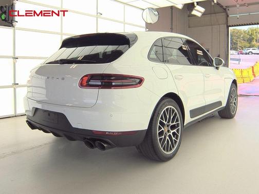 2018 Porsche Macan Base