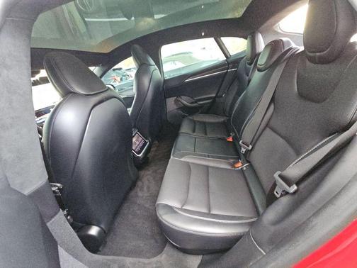 2021 Tesla Model S Plaid