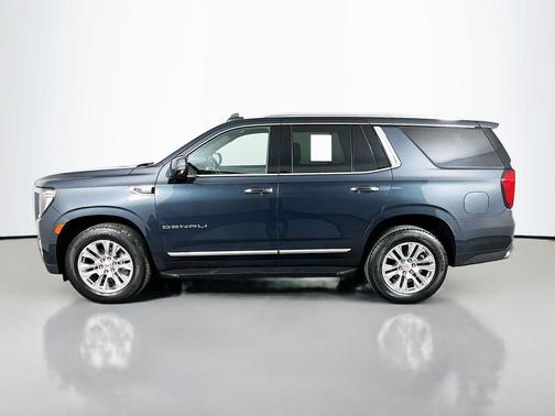 Onyx Black 2022 GMC Yukon Denali