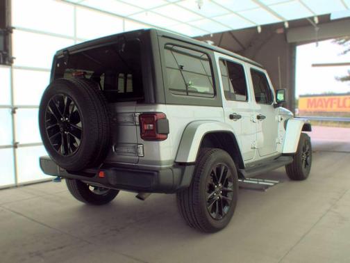 Silver Zynith Clearcoat 2023 Jeep Wrangler 4xe Sahara