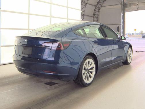 Deep Blue Metallic 2021 Tesla Model 3 Performance