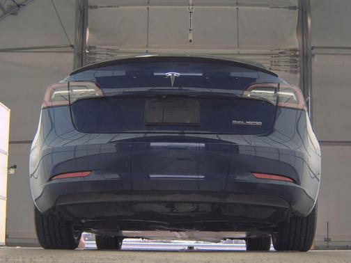 Deep Blue Metallic 2021 Tesla Model 3 Performance